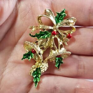 *Sale* Gerry's Vintage Gold Tone Holiday Bells Bow Brooch Green Red Enamel